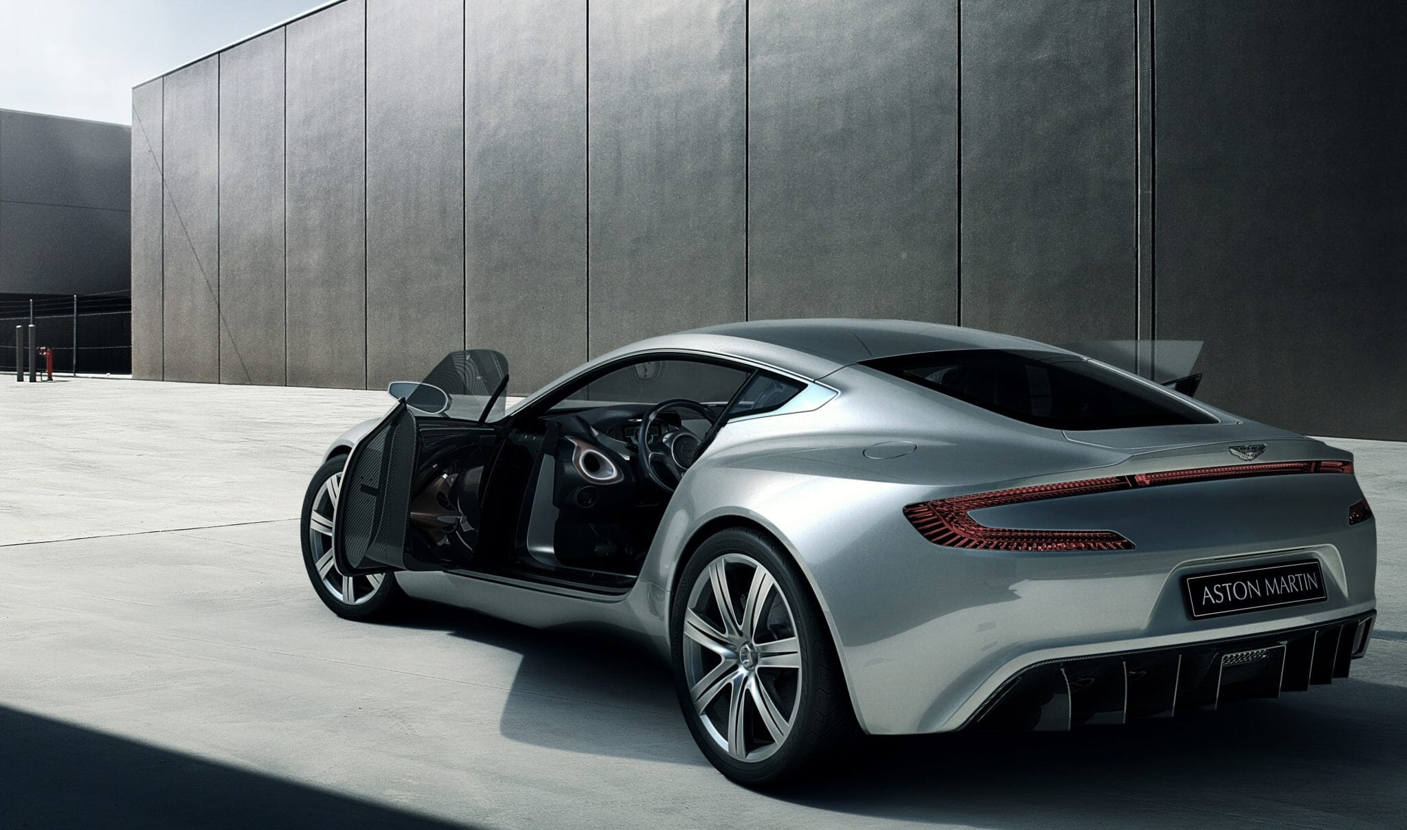 One-77_Aston_Martin_9041.jpg?w=1024&h=604&scale
